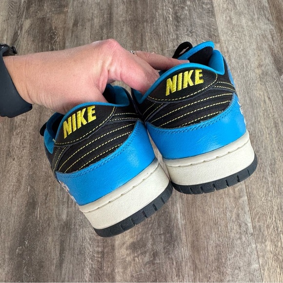 Nike SB x Instant Dunk Low Pro QS 2 Black and Blue Sneakers - Picture 14 of 14